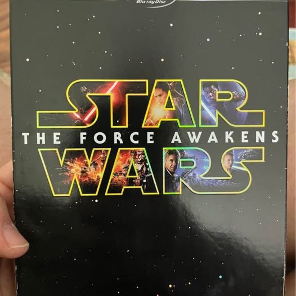 Star Wars: The Force Awakens Blu-ray + DVD + Digital HD